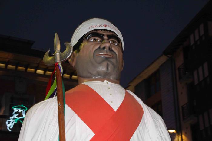 Errege magoen desfilea tolos 4 1546717626359