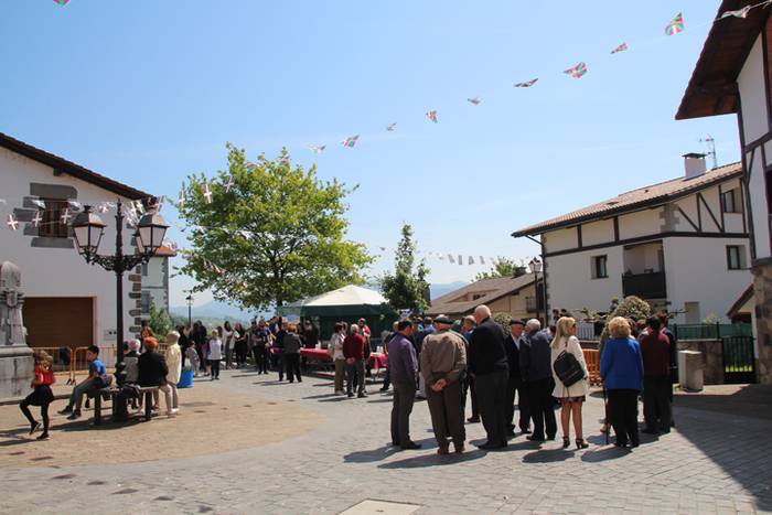 Hamaiketakoa eta toka Santak 1 1525613601640