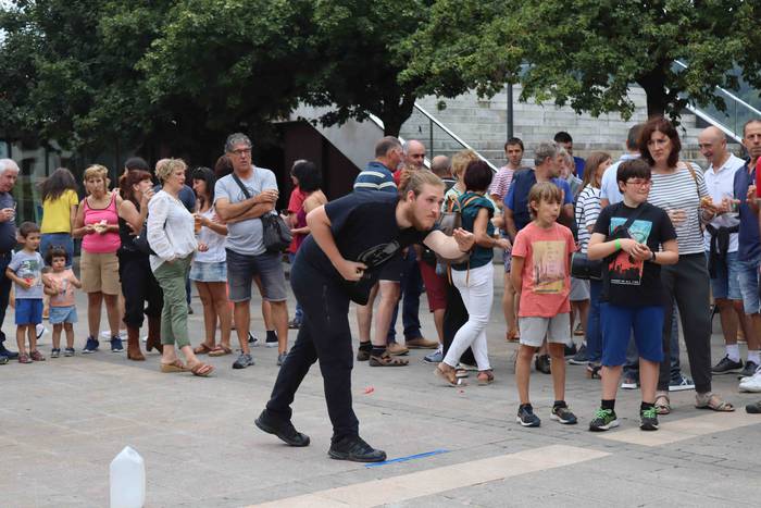 Txakolin dastaketarekin ase  29 1659354834500