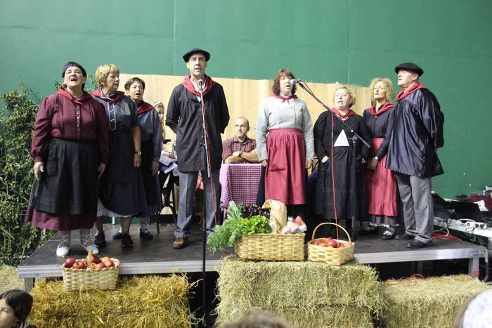 Euskal Jaia ospatzen ari dir 15 1539524091136