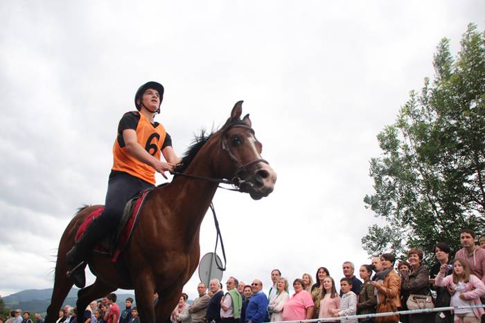 Abaltzisketa San Joan festak zaldi 12 1466967260224