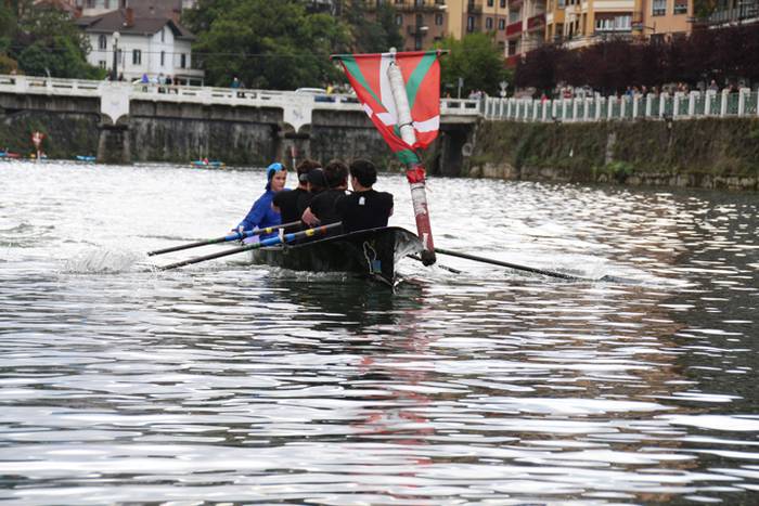 Batela txikien balantza, Zut 94 1505567144937