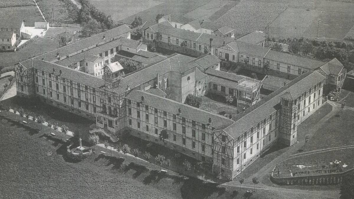 Herriko eraikin ikusgarrienetakoa