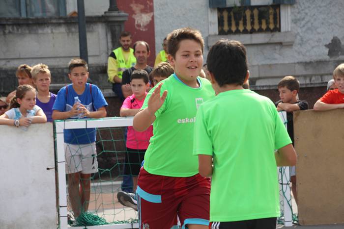 Jolasak ez du adinik 10 1503747377259