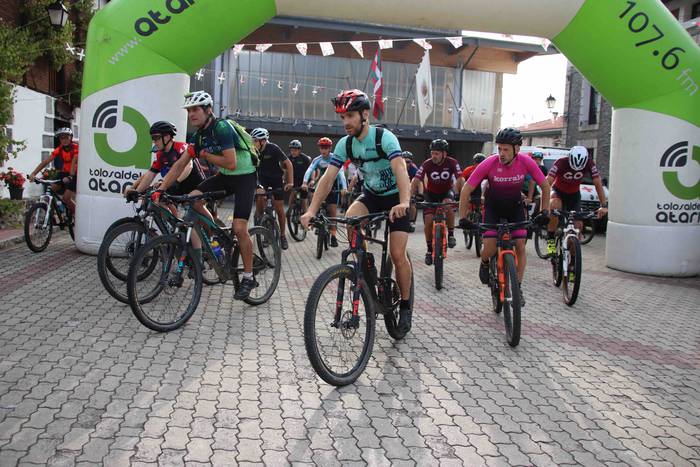 Mendi bizikleta lasterketare 24 1660377598437