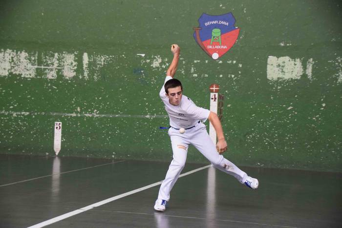 Eskuz Binakako Santio Txapel 7 1627541724393