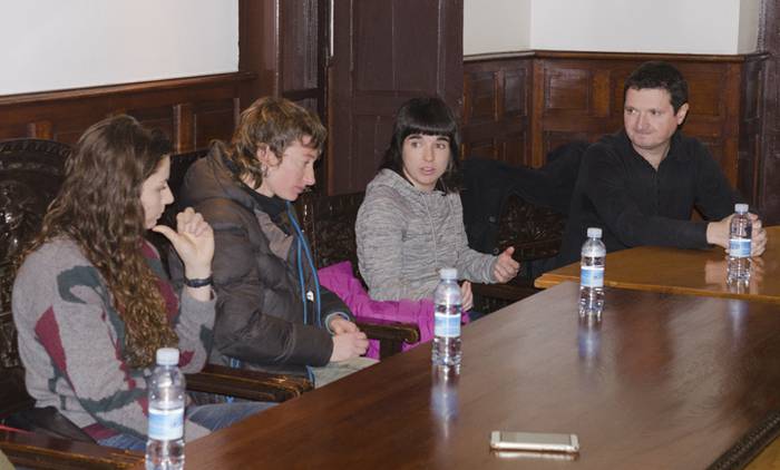 Emakumea eta kirola mahai in 9 1488885116150