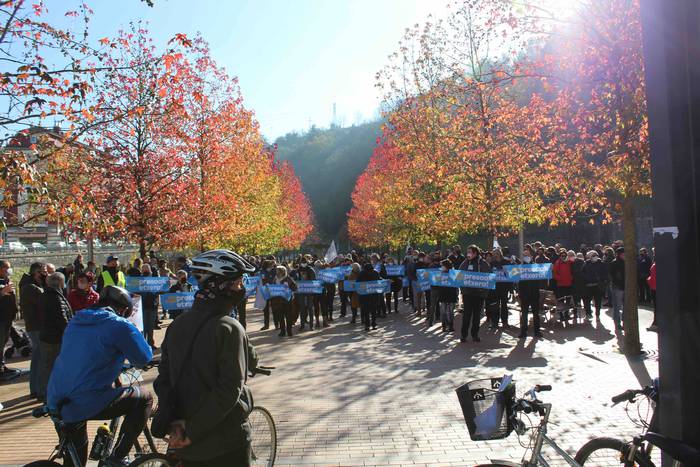 Urratsak ematea eskatu dute 2 1605967676122