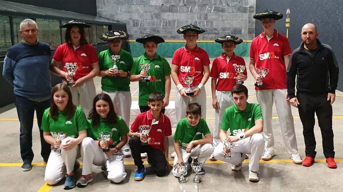 Abian dira berriro xare txapelketak Iruran