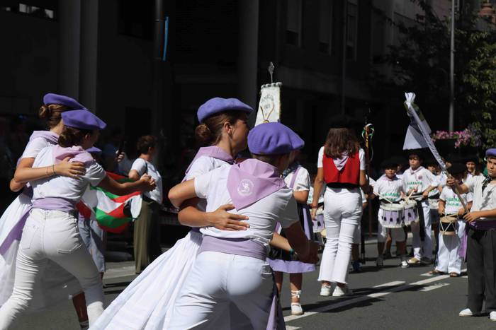 Ibarra zeharkatu dute, danbo 5 1661344762187