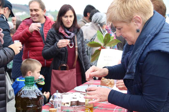 Azoka eguna Altzon 35 1481457401330