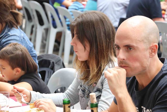 Frontoia bete da txekorra ja 44 1565532426040