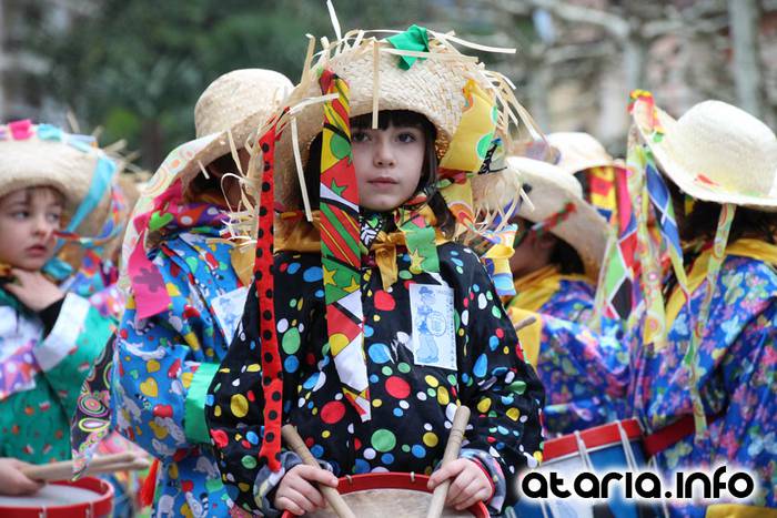 Zaldunita bezperako haur danborrada 42 1454785345212