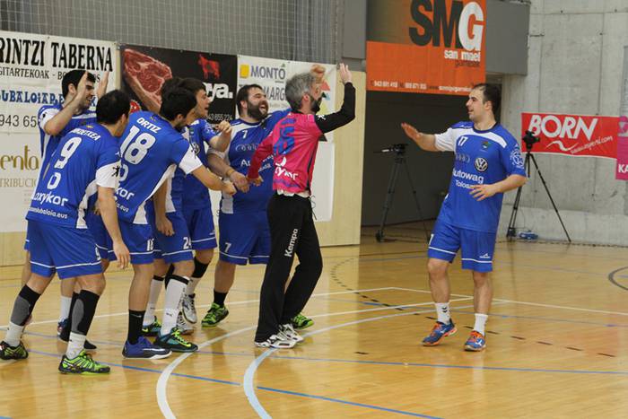 tolosa eskubaloia igoera 2016 4 63 1464535630095