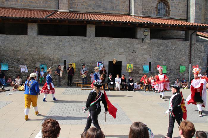 Dantza, kantua eta antzerkia 46 1494179343982