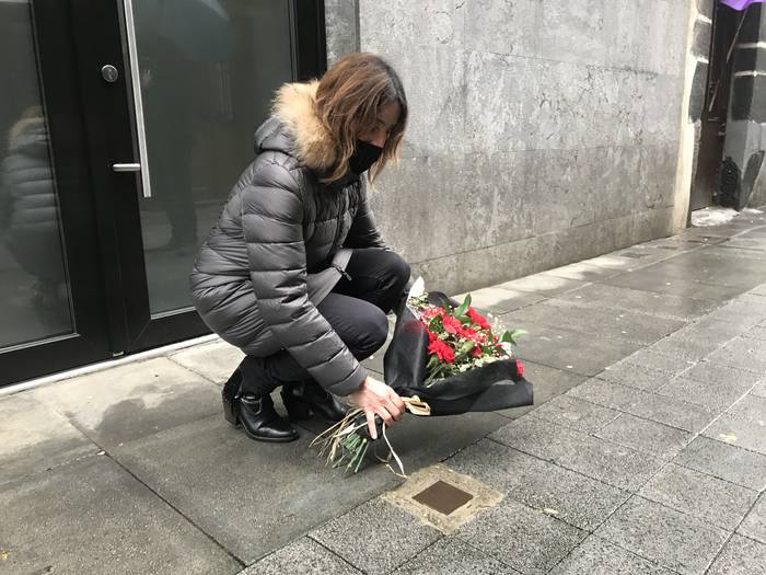 Nazien atzaparretan egondako billabonatarrak gogoan, Holokaustoaren Biktimen Oroimenerako Nazioarteko Egunean
