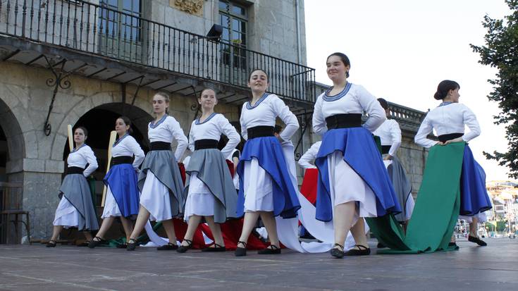 Lanabesak, ofiziotik dantzara