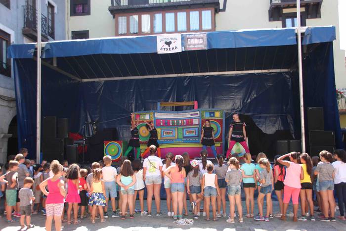 Tripa beteta, dantzan pasa d 97 1563205369403