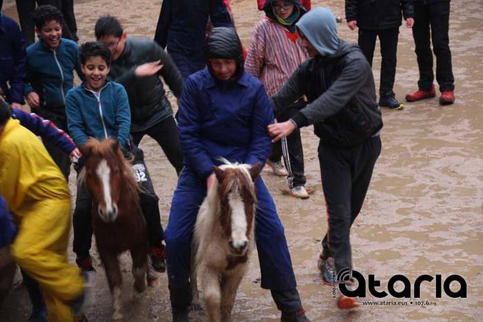 Eguraldi txarrak ez ditu ina 39 1518199268131