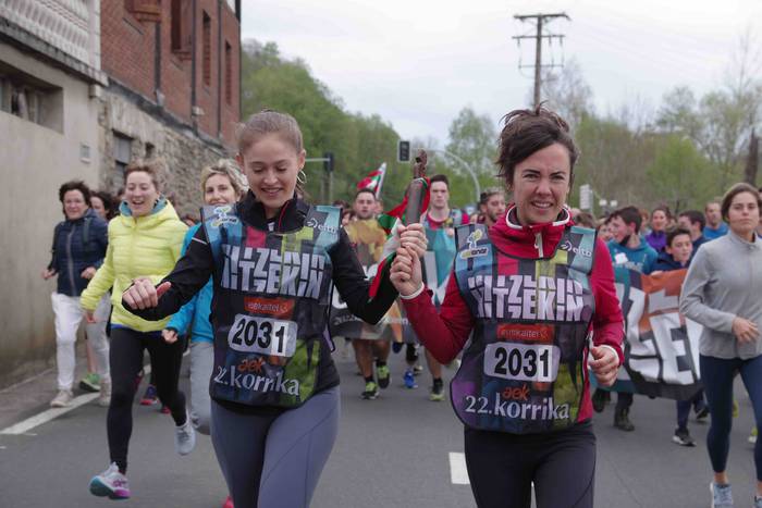 korrika, furgonetatik, Anoet 69 1649421149961