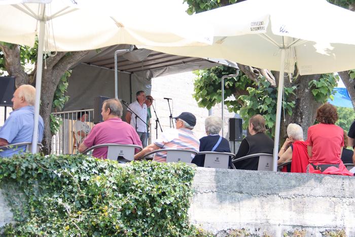 Larunbatean lehertuko da festa Izaskunen