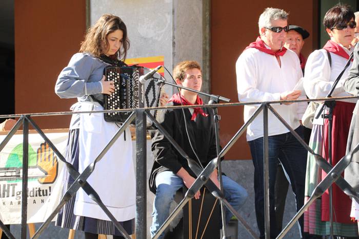 Lurraren zaindari direnen er 25 1507466130479