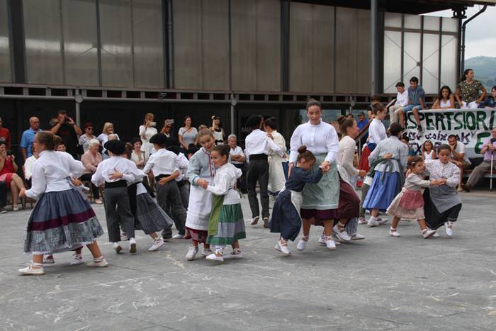 ADUNAKO AMA BIRJINAK 2017. A 16 1502798940398