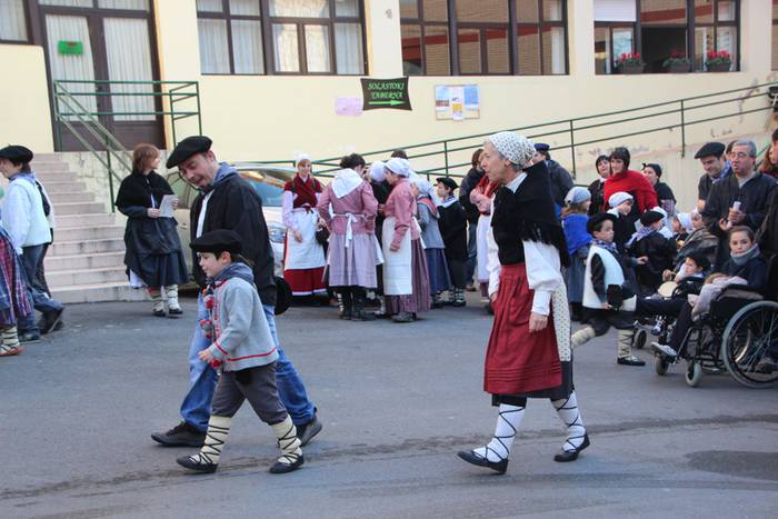 Gabon eskea eta olentzero 2015 117 1450964209901