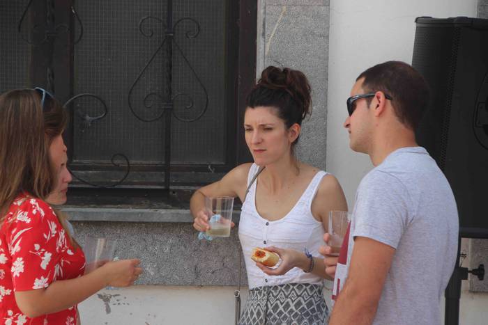 Aparrez busti dira Leaburun 43 1530444894742