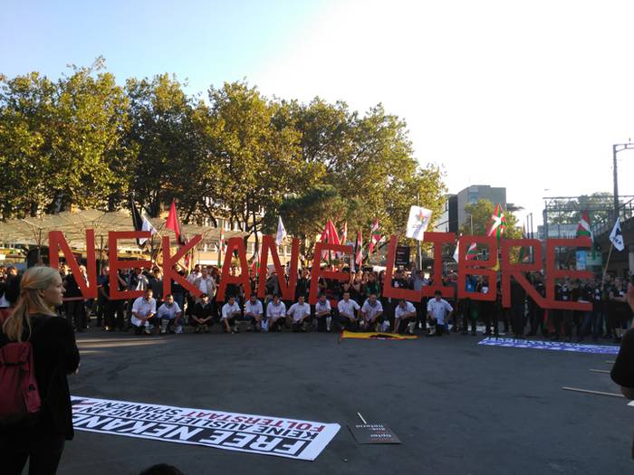 Bernan Txapartegirekiko elkartasun olatua 11 1474878323198