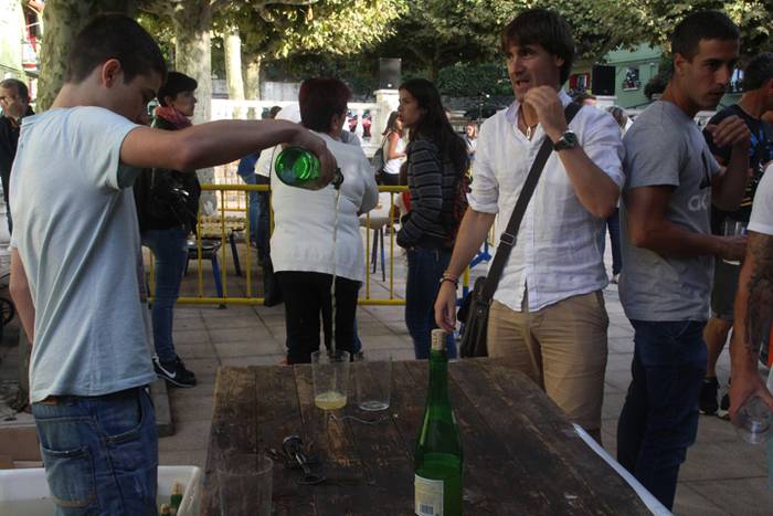 Sagardoz lagunduta jarraitu  5 1504375573986