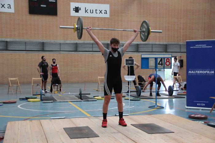 Susana Davila eta Mikel Alva 37 1619708682802