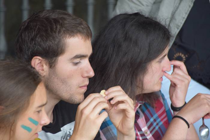 Irurako gazteak herriari bizia ematen 12 1469283719097