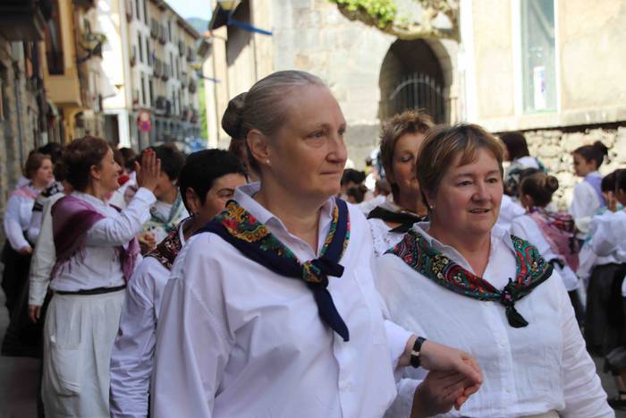 Dantzan ospatu dute Sutarrir 63 1557663416329