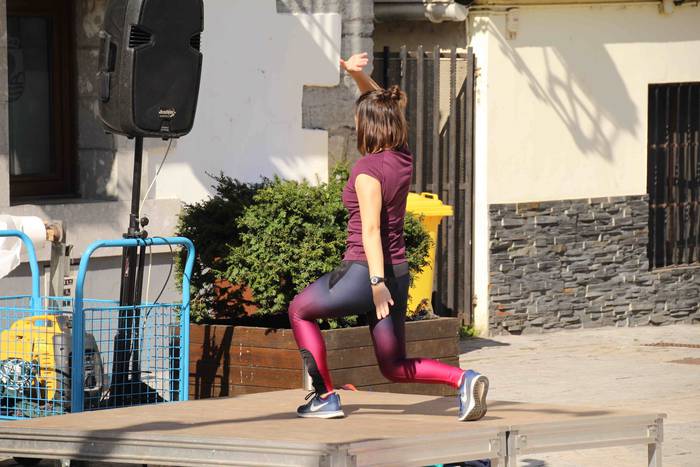 irura-gazte-asanblada-zunba- 4 1553343534635