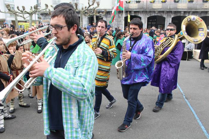 Villabona eskolak inauteriak 28 1487939418878