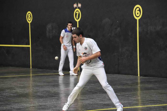 Zubizarretari jantzi dio txa 18 1568573492342