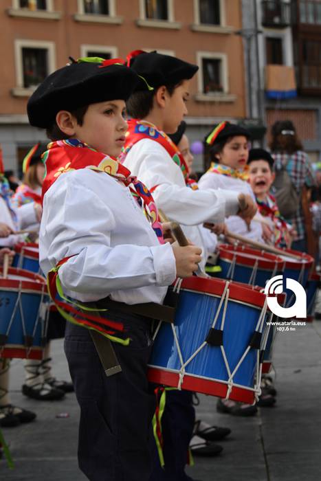 Makilkari trebeak 74 1488050719660