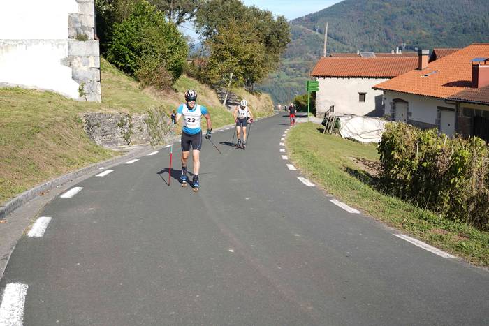 24. Hernialdeko Rollerski Ig 38 1760802673987