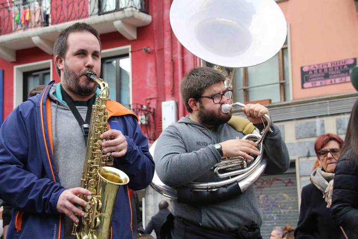 Bonberenea gaztetxearen 21. urteurrenean, txaranga 25 1545485580606