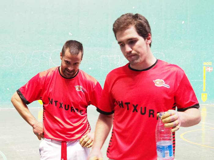 Oinatz Bengoetxea, alegia, 2 9 1649064040238