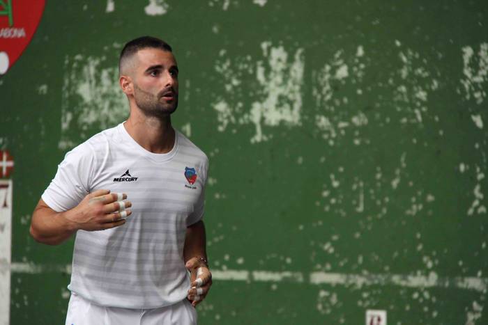 Elola-Etxeberria bikotearent 33 1594495138631