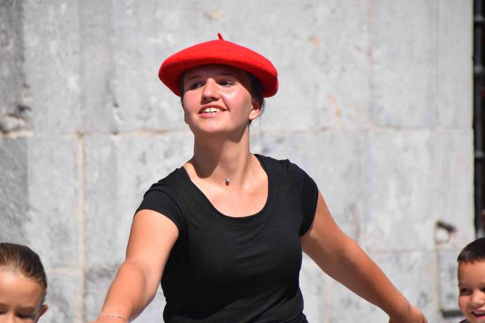 Orendain festak dantza emana 54 1534333442407