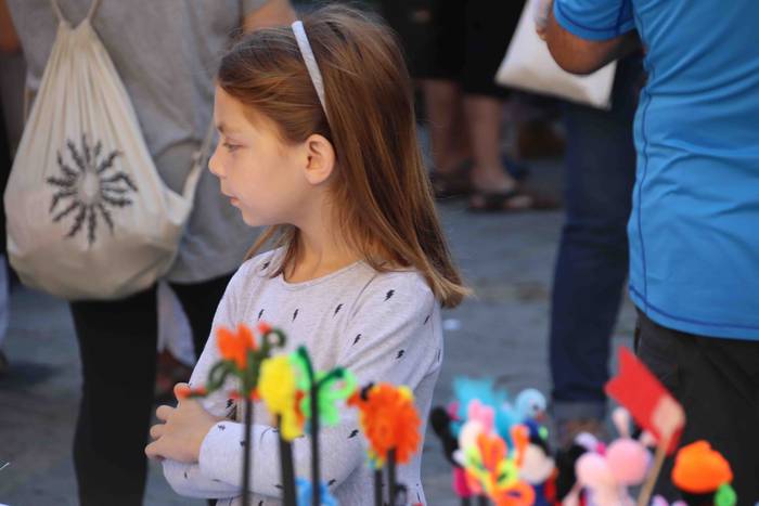 Argazki kamerak eskuan hartu 8 1569759107998