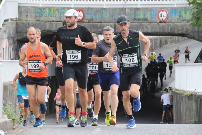 Aitor Arroyo eta Maite Arrai 45 1570885917857