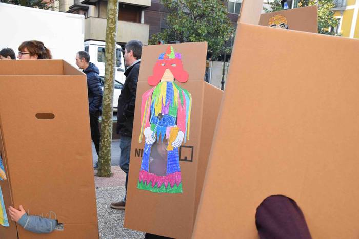 Erraldoi eta buruhandiak egi 44 1577448148884