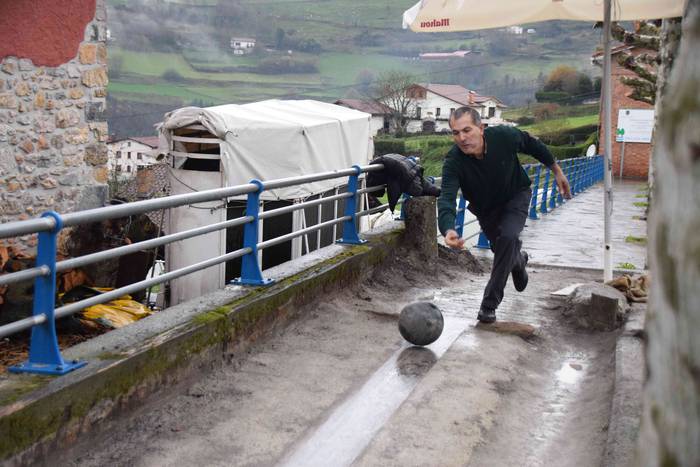 Bola txapelketa jokatu dute Belauntzan 3 1544875340887