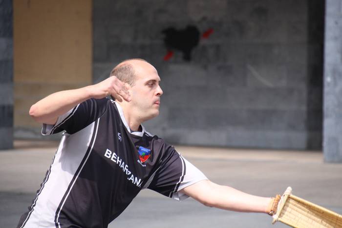 Behar Zana 70. urteurrena errebotea 2 1465127719991