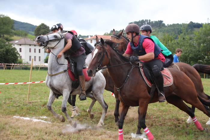 Zaldiak lasterka, gazteak desafioan 93 1472407196920