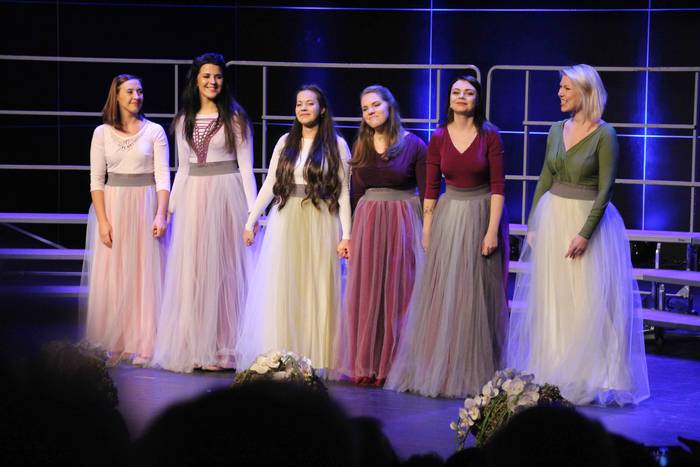 Indonesiako Batavia Madrigal 9 1572797977773